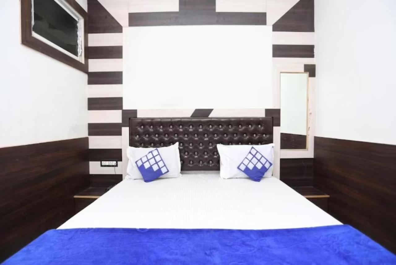 Goroomgo New Ashiyana Palace Varanasi Bagian luar foto