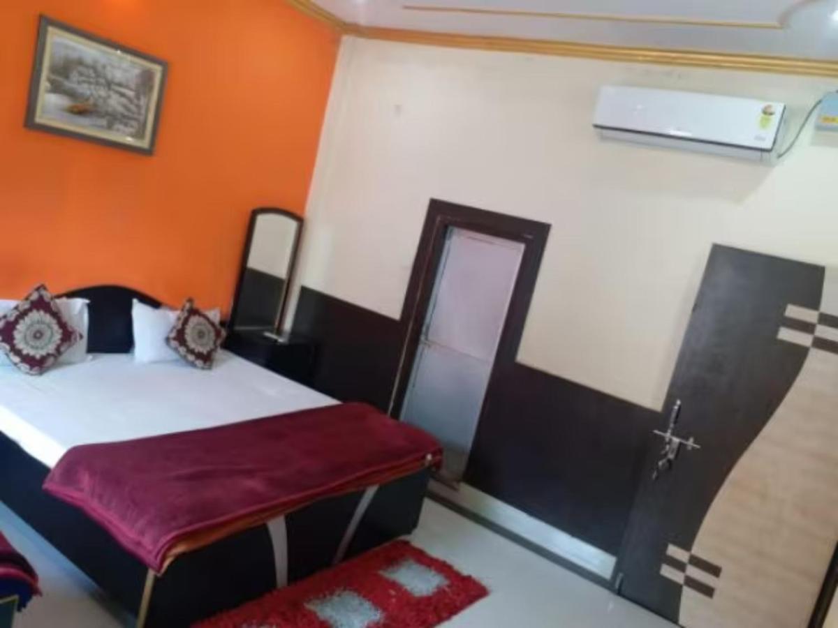 Goroomgo New Ashiyana Palace Varanasi Bagian luar foto