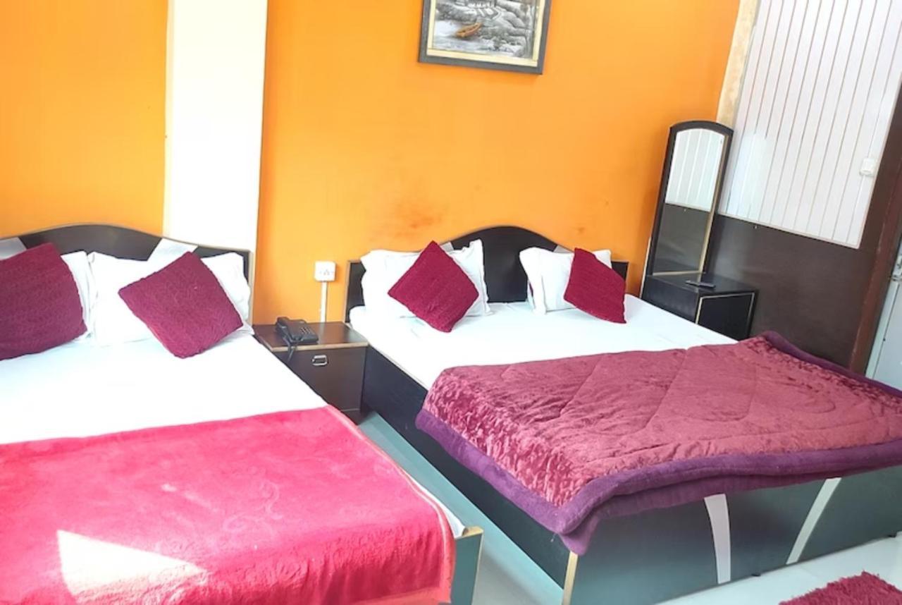 Goroomgo New Ashiyana Palace Varanasi Bagian luar foto
