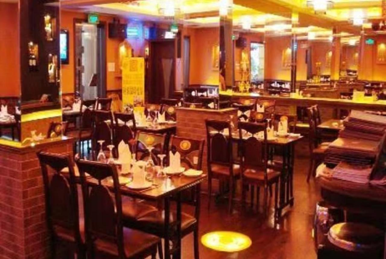 Goroomgo New Ashiyana Palace Varanasi Bagian luar foto