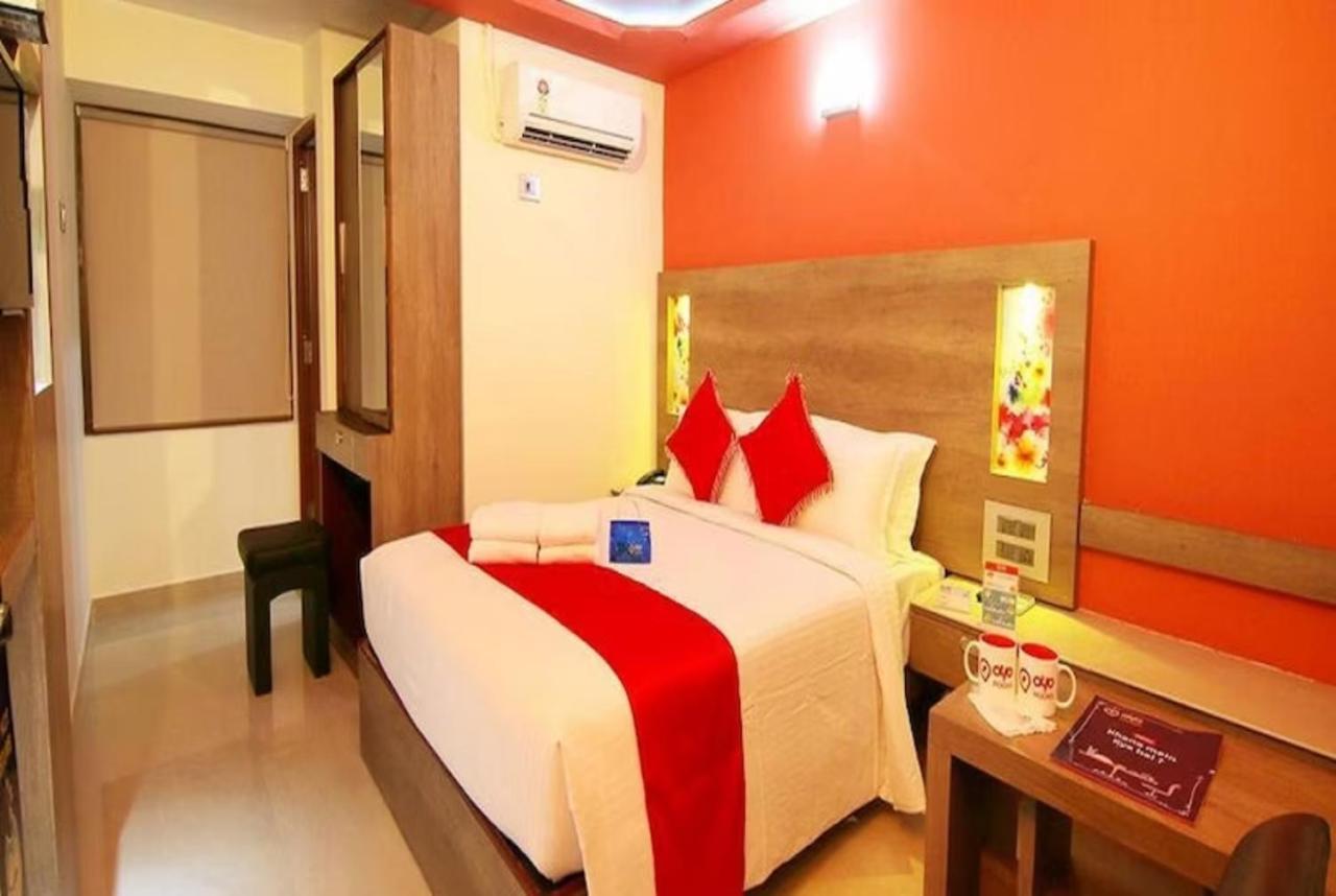 Goroomgo New Ashiyana Palace Varanasi Bagian luar foto