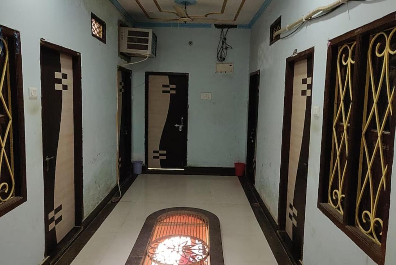 Goroomgo New Ashiyana Palace Varanasi Bagian luar foto